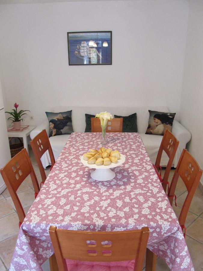 Apartments Anita Veli Lošinj Eksteriør billede
