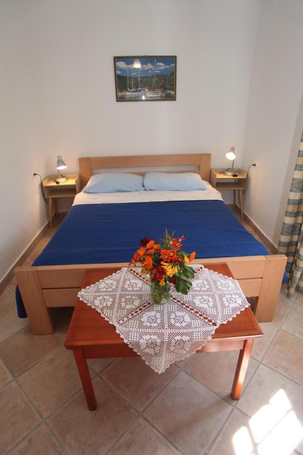 Apartments Anita Veli Lošinj Eksteriør billede