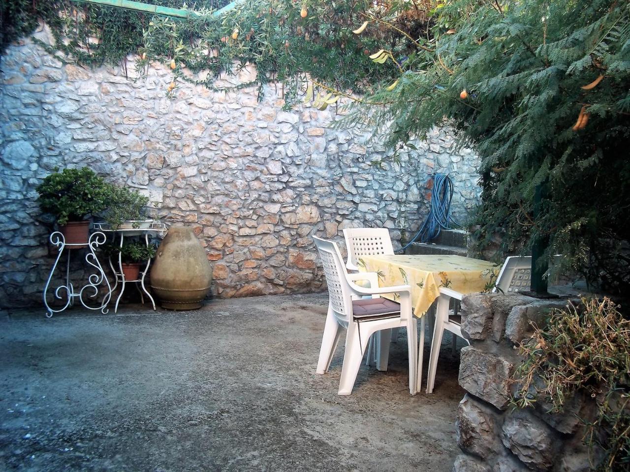 Apartments Anita Veli Lošinj Eksteriør billede